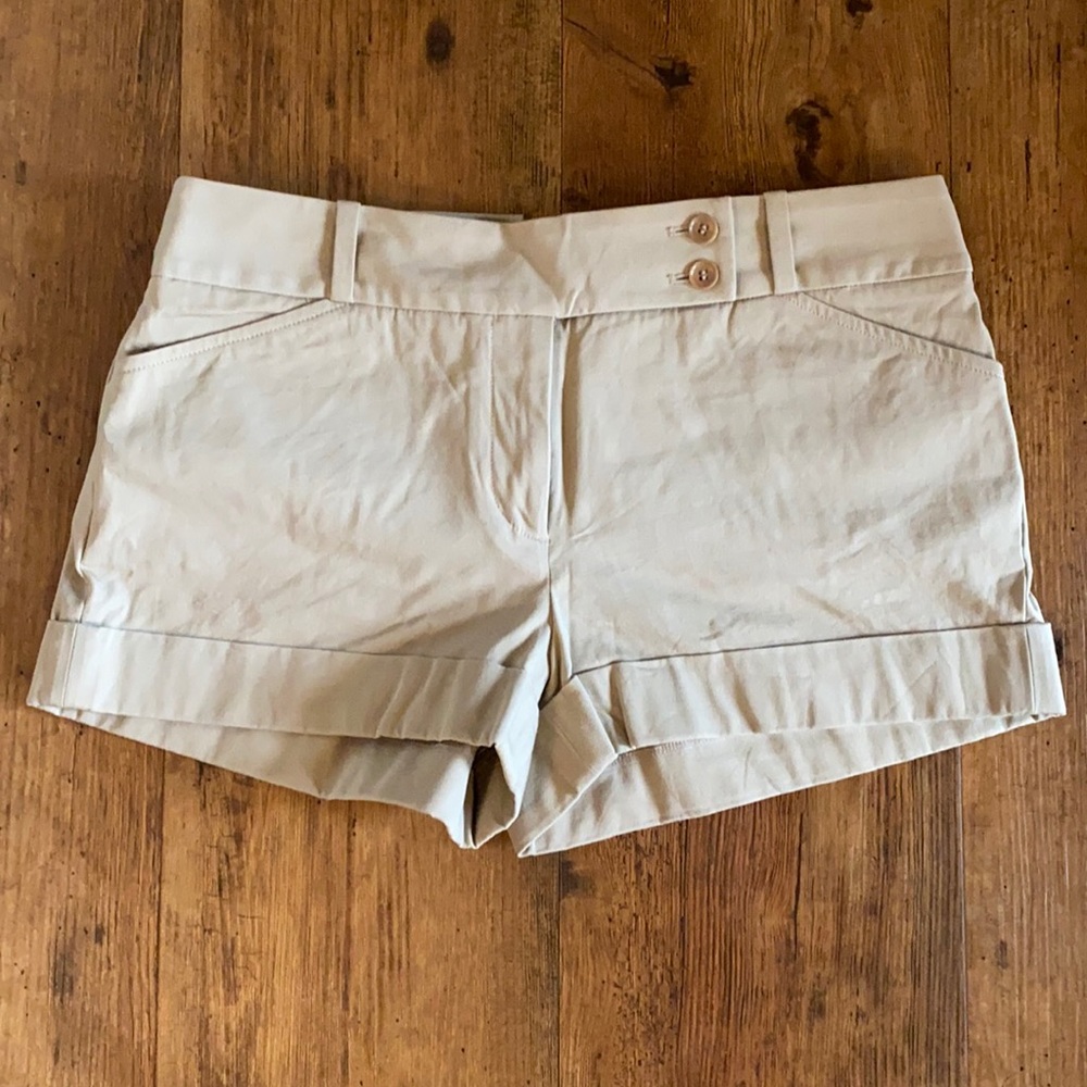 BCBG MaxAzria Symon Shorts in Pumice (beige)